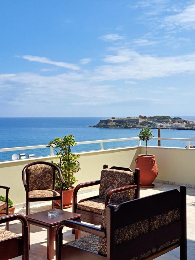 Seaview Flora'S Luxury Apartment-300Meters From The Beach ريثيمنو المظهر الخارجي الصورة