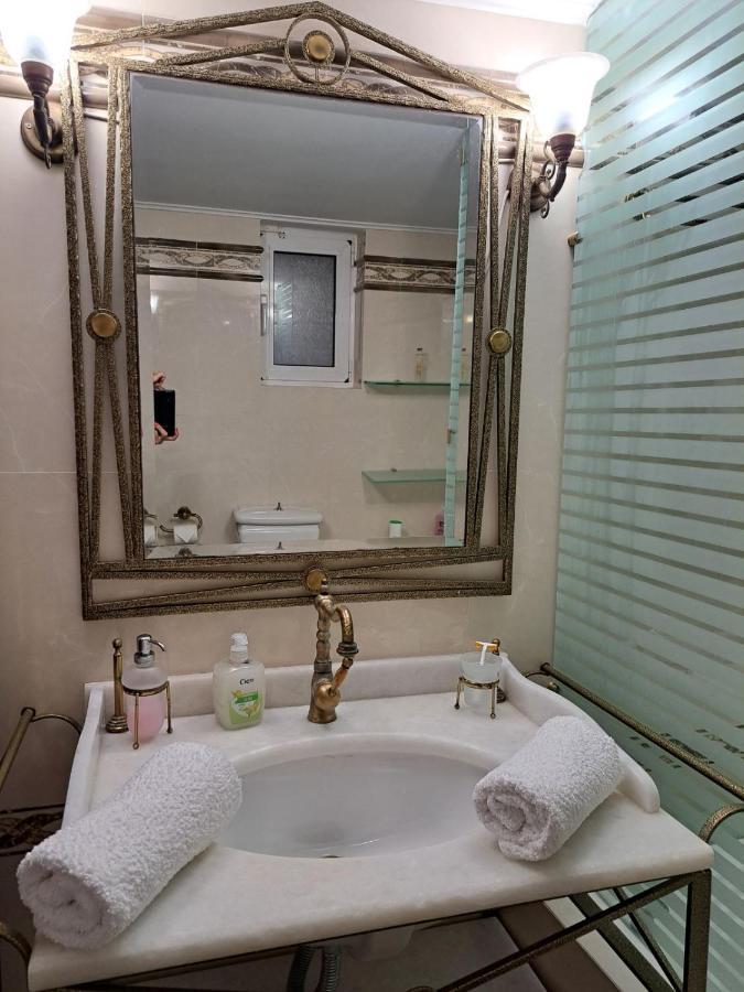 Seaview Flora'S Luxury Apartment-300Meters From The Beach ريثيمنو المظهر الخارجي الصورة