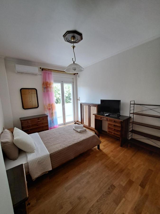 Seaview Flora'S Luxury Apartment-300Meters From The Beach ريثيمنو المظهر الخارجي الصورة